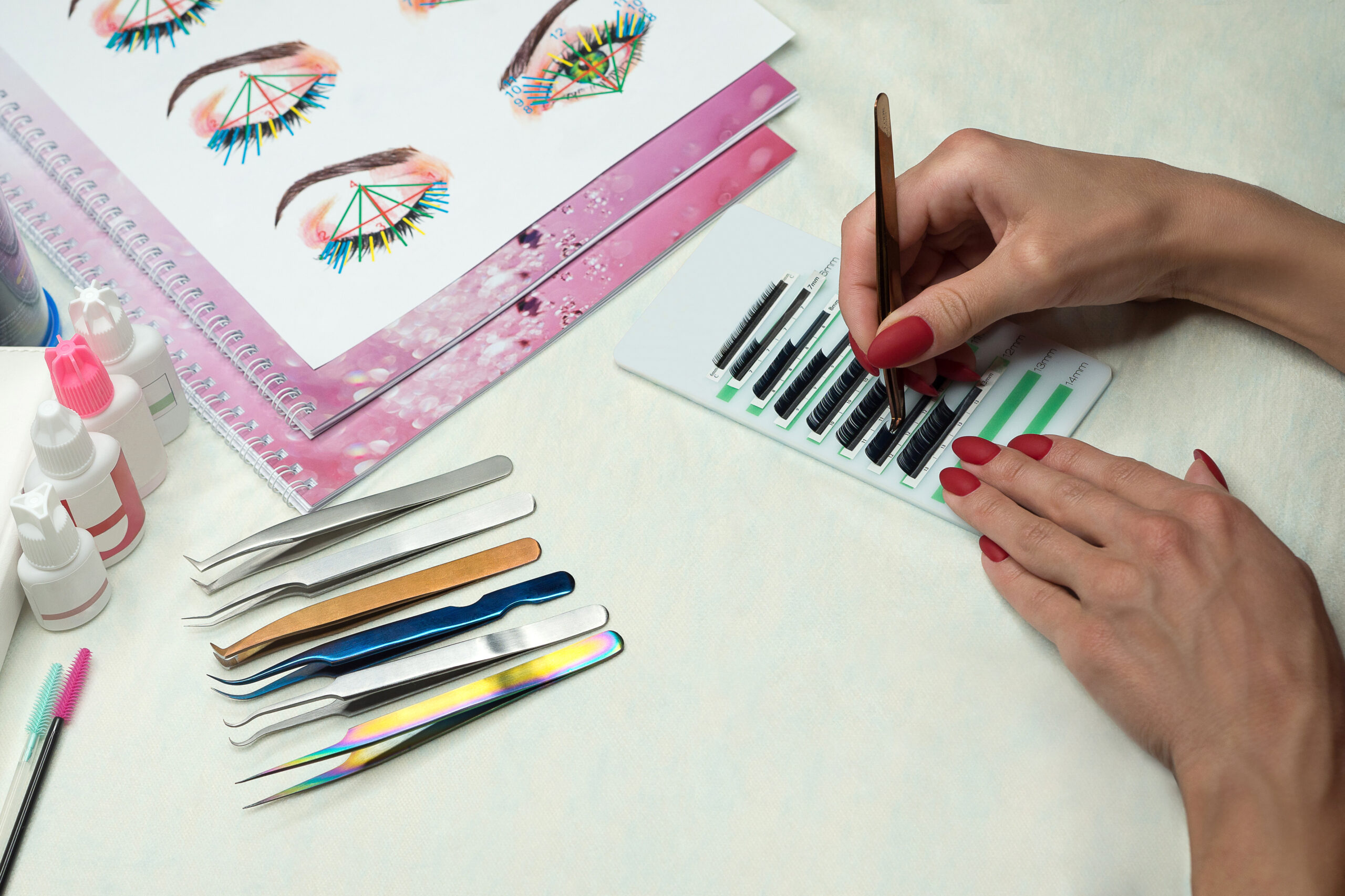 How to start a side hustle Beauty Business along side your existing job