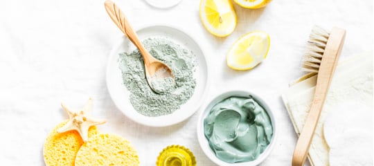 Natural skincare ingredients and clay face masks